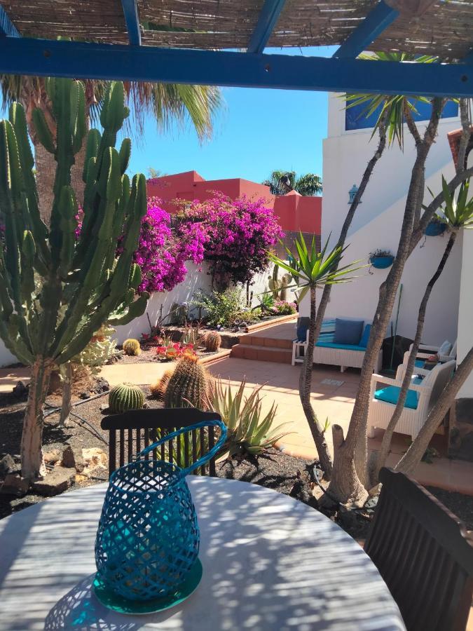 Villa Rosa meravigliosa con piscina interna Corralejo Esterno foto